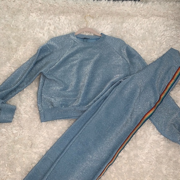 Two piece sparkly set - Picture 1 of 2